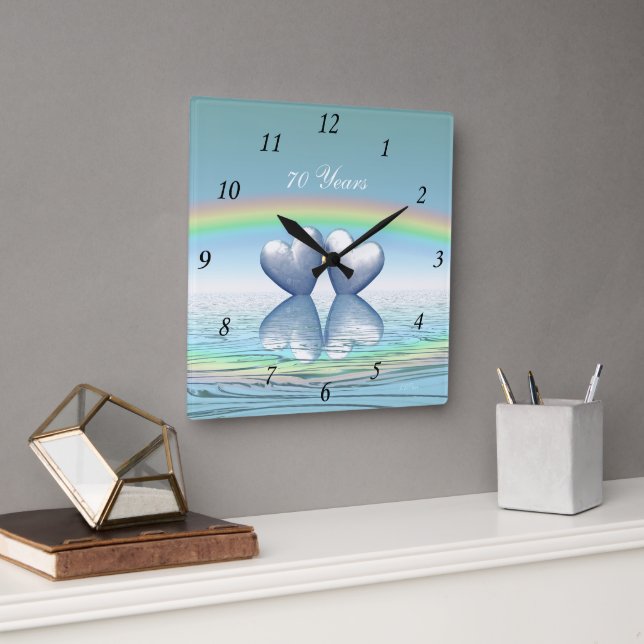 Platinherzen zum 70. Jubiläum Quadratische Wanduhr (Büro)