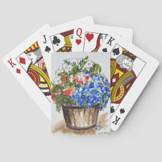 Plattform der Spielkarten, die mit Blumen bersten Spielkarten