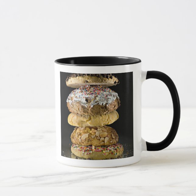 Plätzchen in einem Stapel Tasse (Rechts)