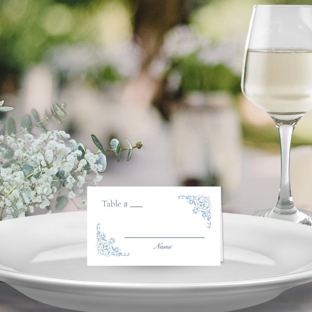 Platzkarte der blauen und weißen Tischnummer (Elegant blue and white wedding place cards with fillable blank lines and bride groom names on back)