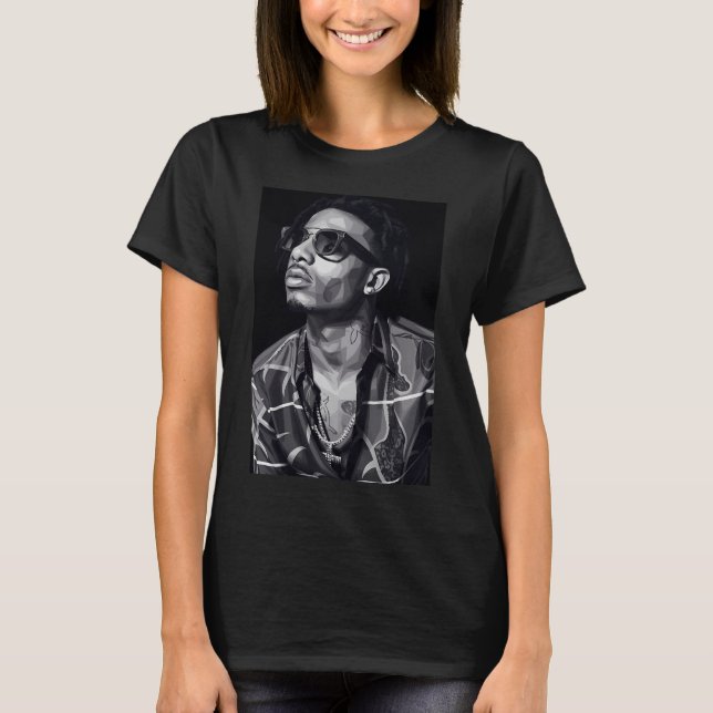 Playboi Foreign T-Shirt (Vorderseite)