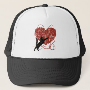 Playful Black Cat Unraveling Red Heart Truckerkappe