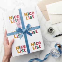 Playful 'Nice List' Weihnachtsbunte Typografie Geschenkpapier