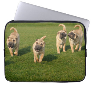 Playful Shar Pei Welppies Laptopschutzhülle