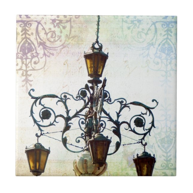 Plaza Light mit pastellfarbenem Hintergrund Fliese (Vorderseite)