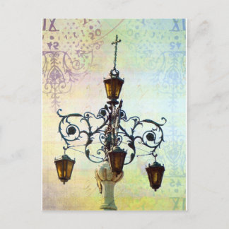 Plaza Light mit pastellfarbenem Hintergrund Postkarte