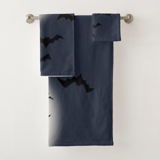 Pleine lune Halloween avec chauves-souris (En situation)