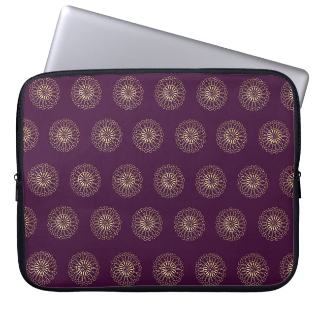 Plum | Golden Zinnia Flower Medallions Laptopschutzhülle (Vorderseite)