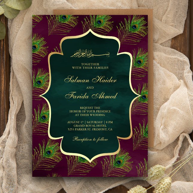 Plum Green Peacock Feathers Muslim Wedding Einladung (Von Creator hochgeladen)