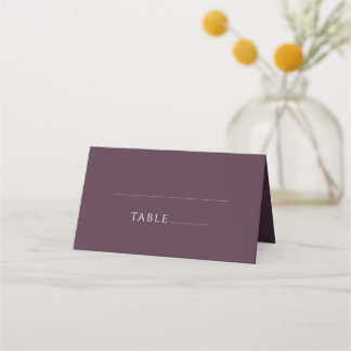 Plum Minimalistisch Typografie Klassische Hochzeit Platzkarte