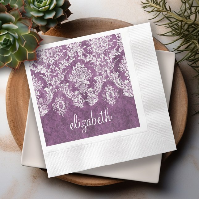 Plum Vintag Damask Muster und Name Serviette (Personalized cocktail and dinner napkins)