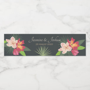 Plumeria und tropische Blätter personalisieren