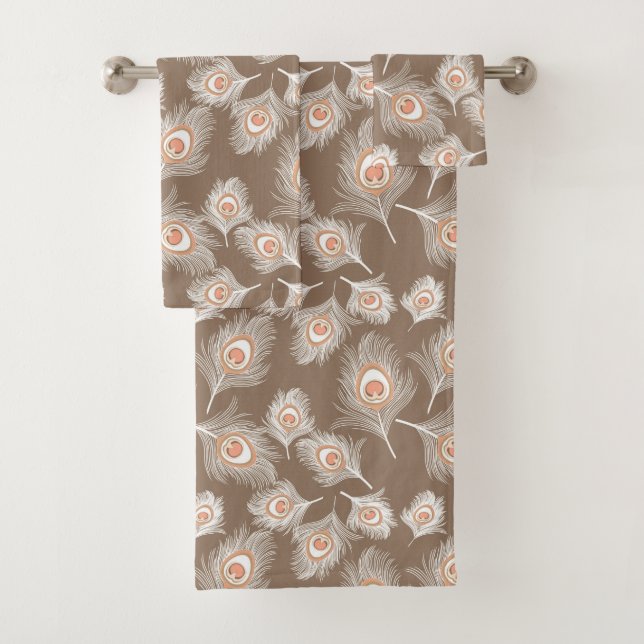 Plumes de paon blanches et de poches sur Taupe Tan (En situation)
