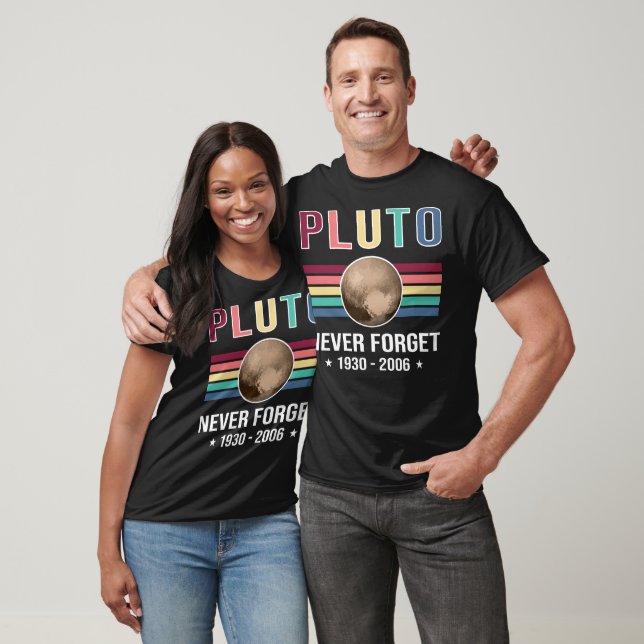Pluto Never Vergessen - Funny Space Planet T-Shirt (Unisex)