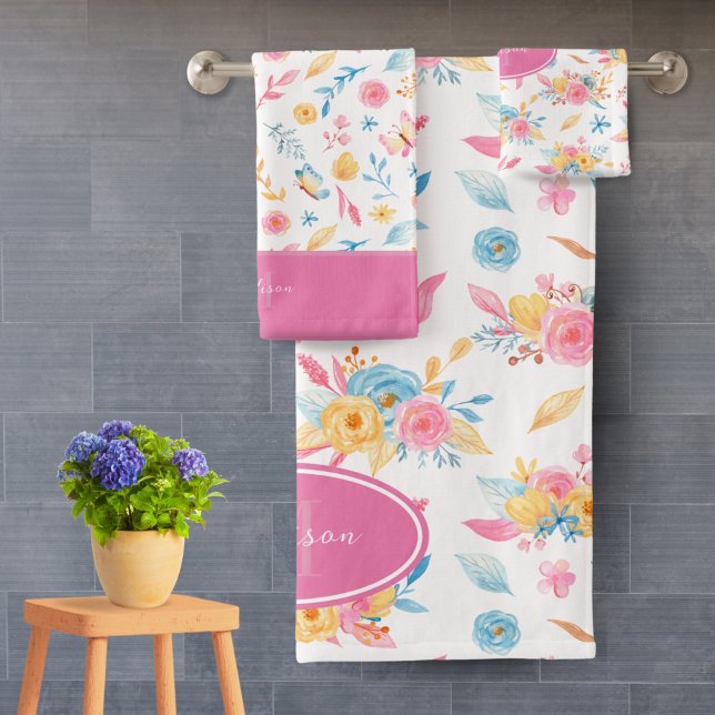 Plutôt rose Motif Floral Monogramme Salle de bain (Créateur téléchargé)