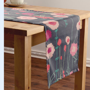Plymouth Blume Dark Boho Blumenbemalung Kurzer Tischläufer