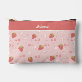 Pochette À Accessoires Fraise mignonne aux fleurs.