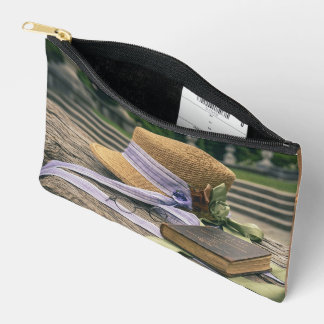 Pochette À Accessoires Mary Bennet trouve le bonheur