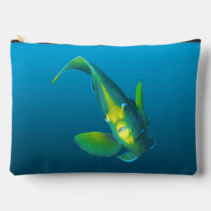 Pochette À Accessoires Poisson-ange - Élégance sur dégradé bleu arrière -