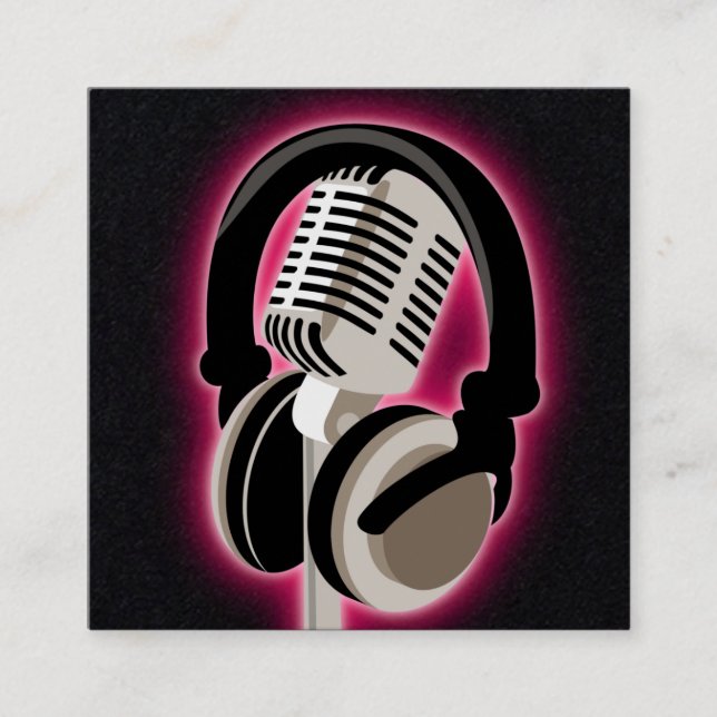 Podcast glühende rosa Kopfhörer und Mikrofon Quadratische Visitenkarte (Vorderseite)