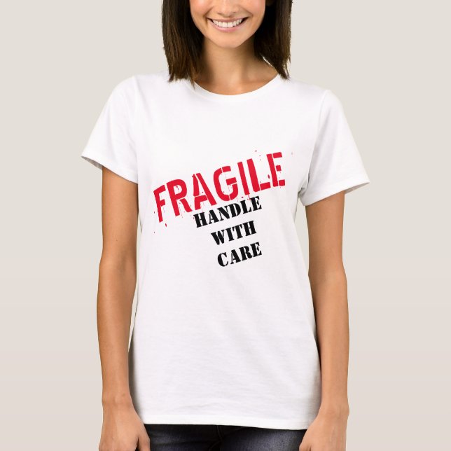 POIGNÉE FRAGILE AVEC Tshirt CARE (Devant)