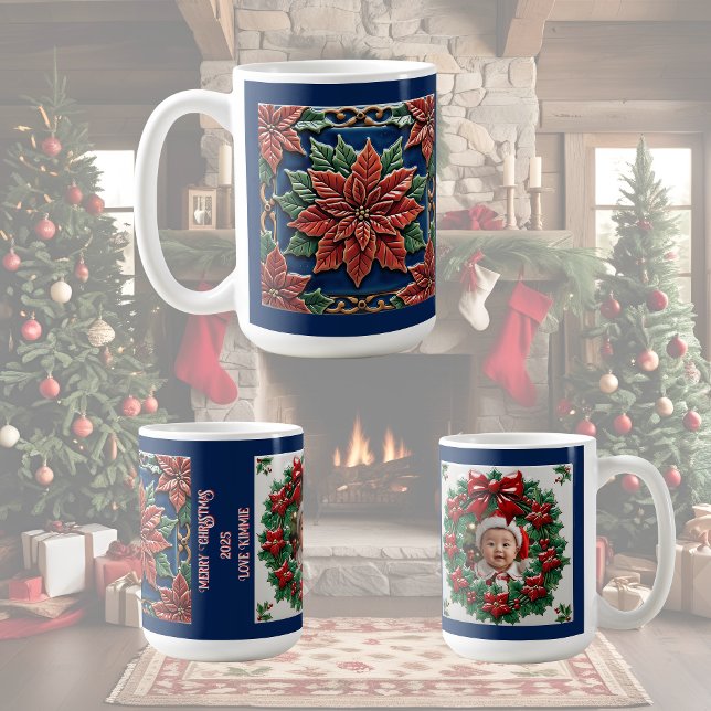 Poinsettia on Blue Christmas individuell anpassbar Kaffeetasse (Von Creator hochgeladen)