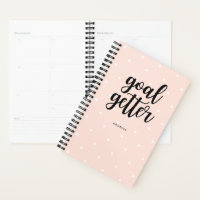 Points roses et typographie noire | Objectif Gette