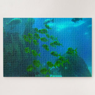Poisson tropical dans un aquarium. Jigsaw Puzzle