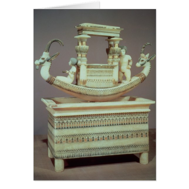 Poitrine avec bateau décoré de deux têtes (Devant)