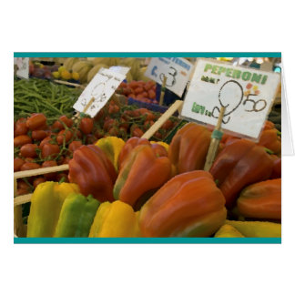 Poivrons dans le marché du Rialto, Venise, Italie.