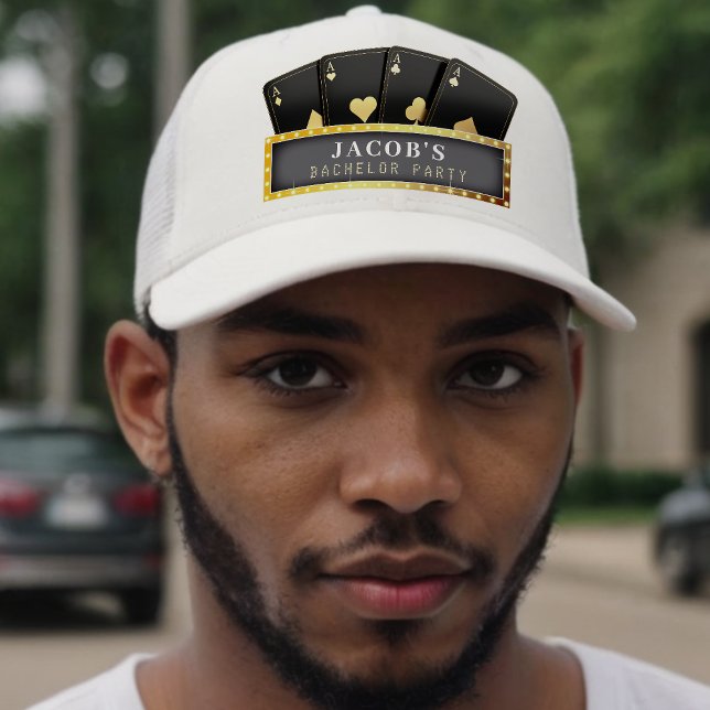 Poker Aces Black & Gold Bachelor Party Truckerkappe (Von Creator hochgeladen)