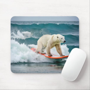 Polarbärsurfen auf einem Surfbrett Mousepad