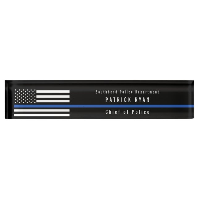 Police Thin Blue Line American Flag Mit Monogramm Namensplakette (Vorderseite)
