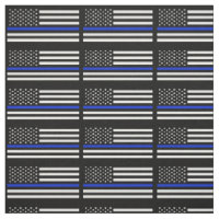 Polizei redet amerikanische Flagge an