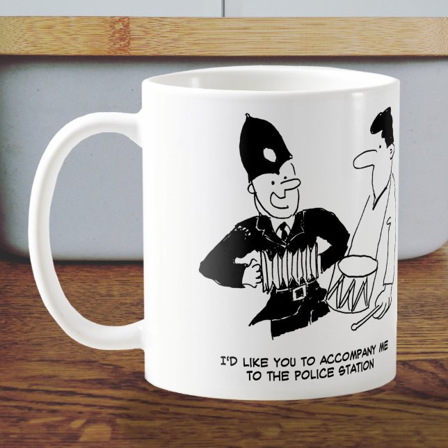Polizei will, dass Mann ihn begleitet Kaffeetasse (Funny UK Police Mug Close Up)