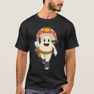 Polizeibeamte in Pilz T-Shirt