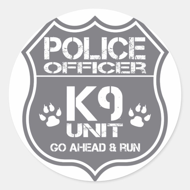 Polizeibeamte K9 Einheit geht los Runder Aufkleber (Vorderseite)