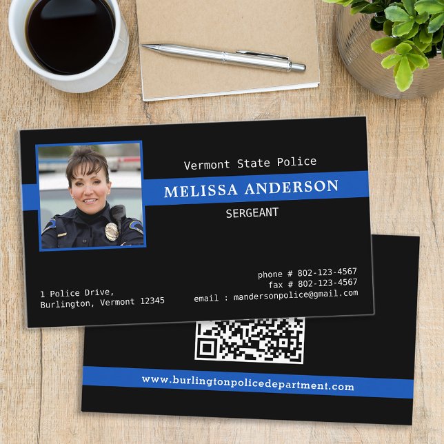 Polizeibeamter - Foto - Rechtsdurchsetzung QR-Kabe Visitenkarte (Von Creator hochgeladen)