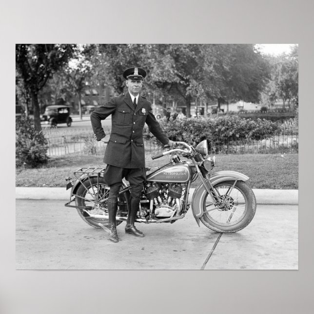 Polizeibeamter für Motorräder, 1932. Vintages Foto Poster (Vorne)