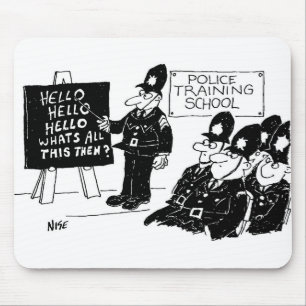 Polizisten auf einer Polizeiausbildungs-Schule-Mau Mousepad