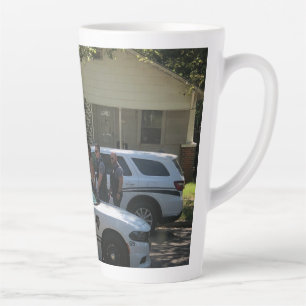 Polizisten in der Kapuze Milchtasse