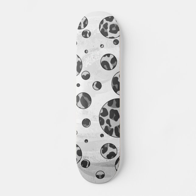 Polka Dot Leopard Schwarzweiß-Design Skateboard (Vorderseite)