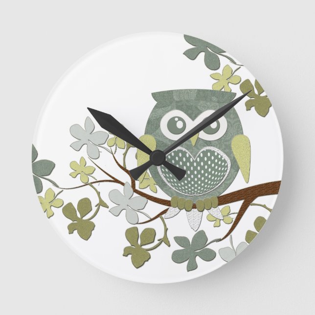 Polka Dot Owl in Tree Runde Wanduhr (Vorderseite)