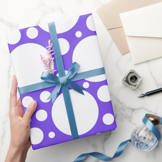 Polka Dots in Lila & weiß Geschenkpapier (Schenken)