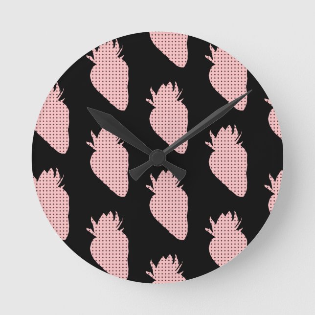 Polka Dotted Pink Strawberries Runde Wanduhr (Vorderseite)
