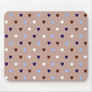 Polka-Herzen auf blassbraun Mousepad