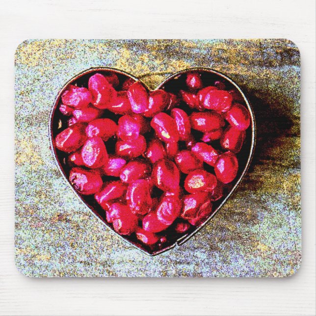 "Pomegranates Heart Fruit" Niedliches Foto. Jetzt  Mousepad (Vorne)