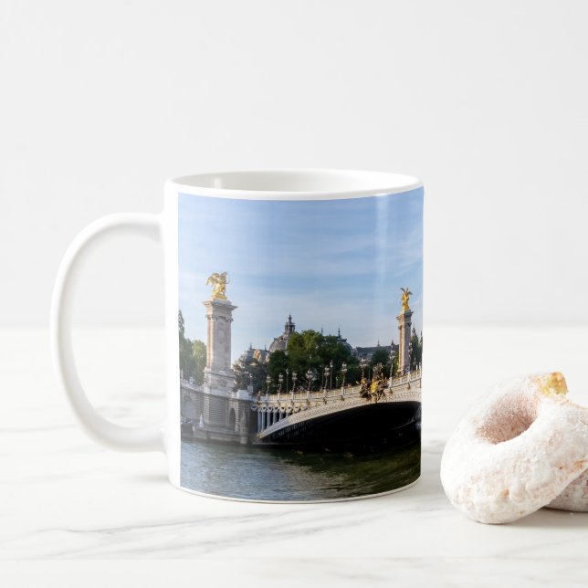 Pont Alexandre III auf Seine River - Paris, Frankr Kaffeetasse (Mit Donut)