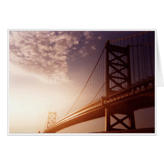 Pont avec le ciel lumineux (Devant horizontal)