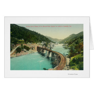 Pont de chemin de fer au-dessus de rivière de